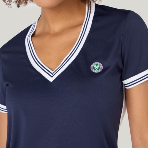 NWT Wimbledon Contrast Back V-Neck Performance Tee in Navy and White - Picture 4 of 5